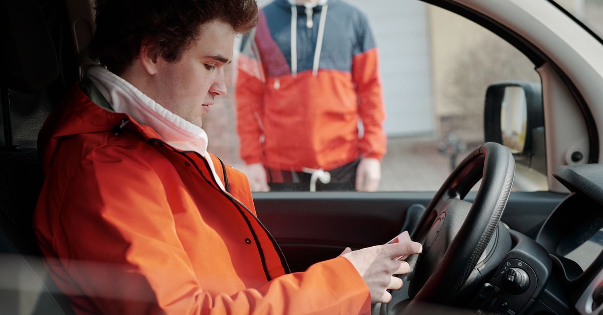 Locked Out of Your Car and Late? How Fast Help Really Arrives — South Bronx Locksmith